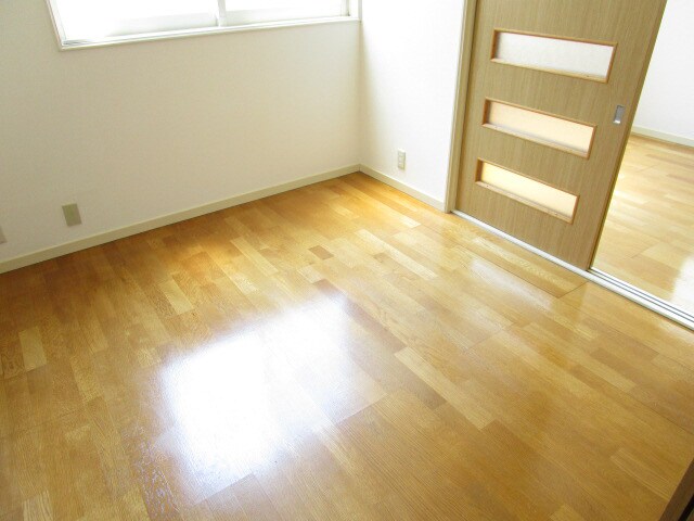 サンシャイン磯部の物件内観写真