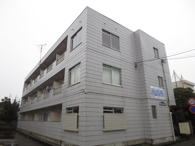 メゾンドカルムの物件外観写真