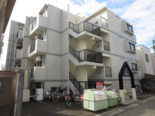 アップルコート於保多Ⅰの物件外観写真