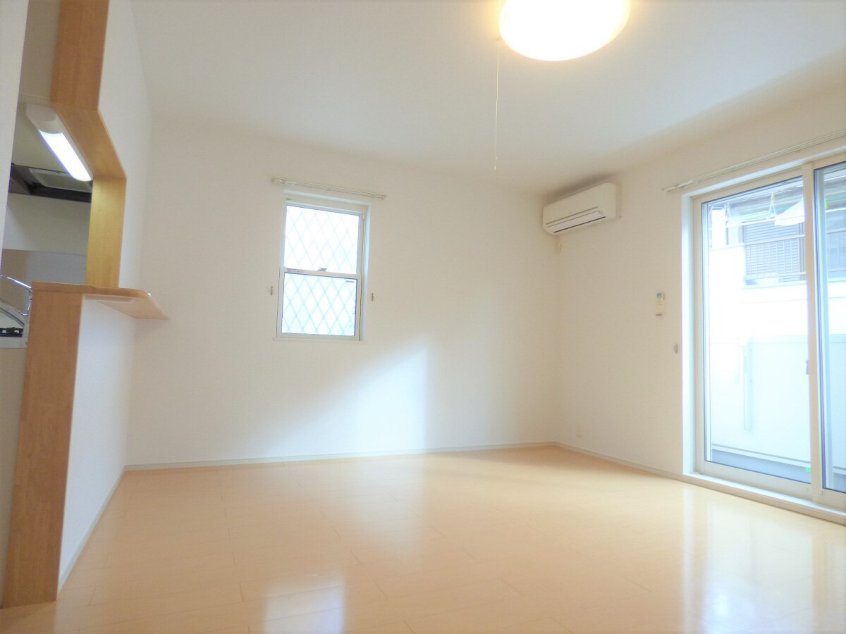 サニー離宮前の物件内観写真