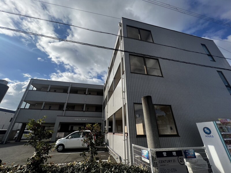 プルミエールIの物件外観写真