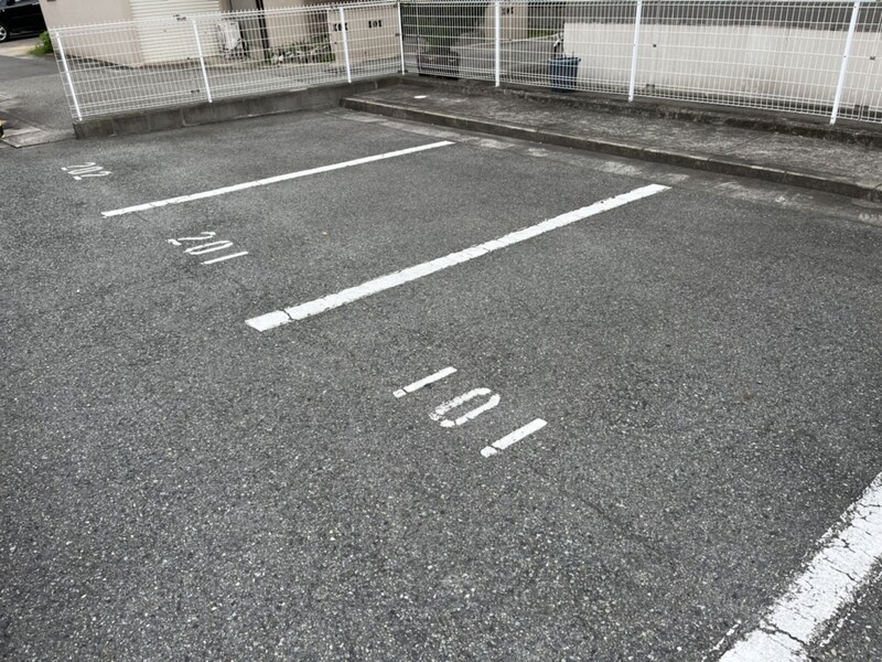 プラザ亀山の物件外観写真