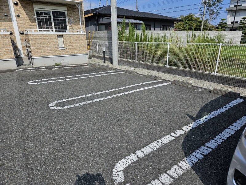 サンフローラB棟の物件外観写真