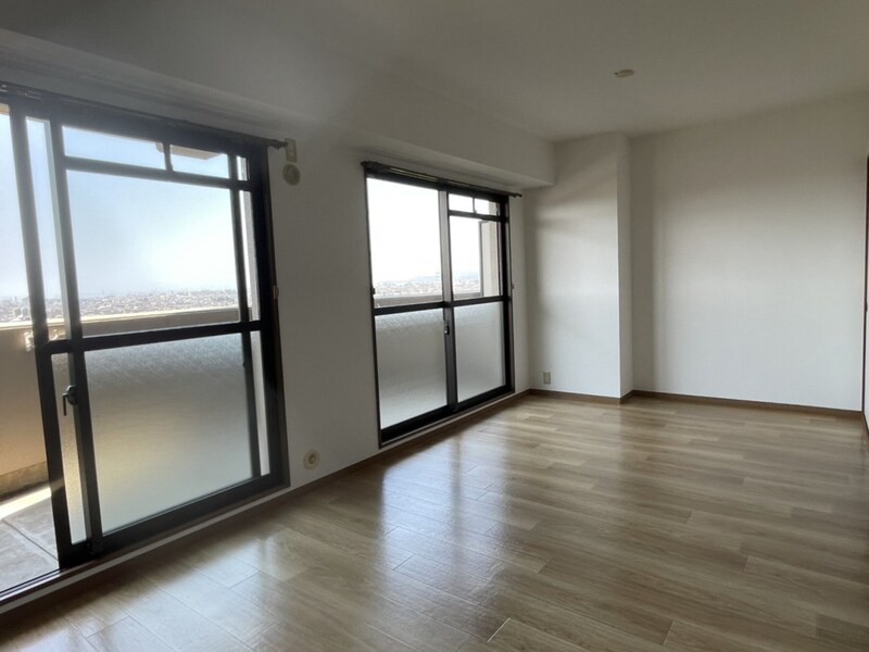 手柄アートスカイハイツの物件内観写真