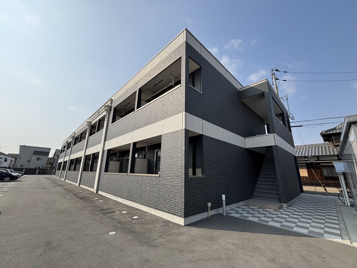 ファルコ土山の物件外観写真