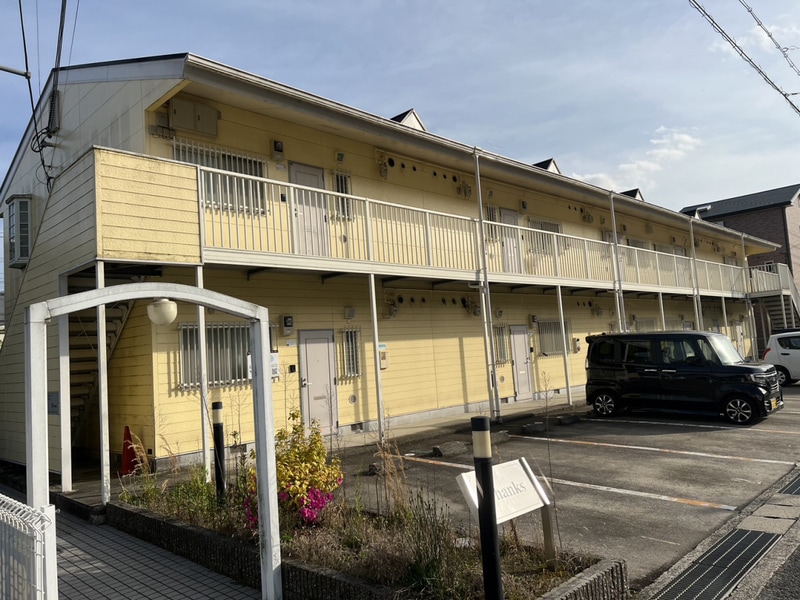 サンクスの物件外観写真