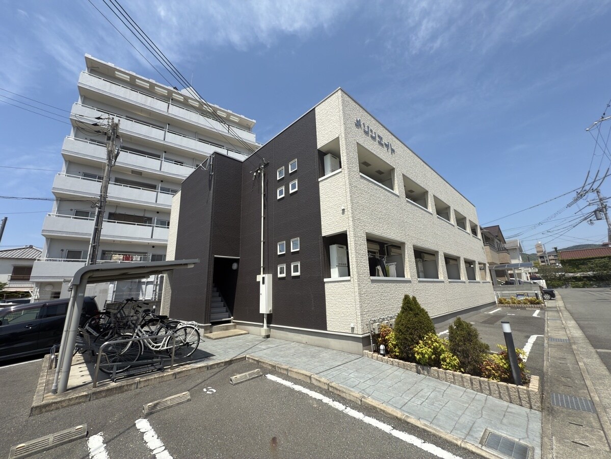 メゾンエイトの物件外観写真