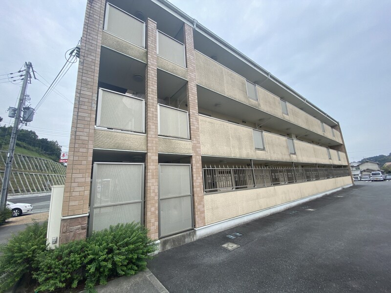 セイント・テツの物件外観写真