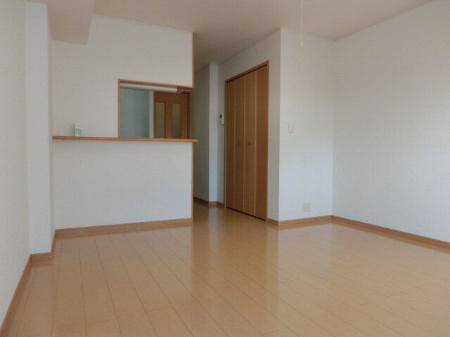 ウエスト ウッド アベニューの物件内観写真