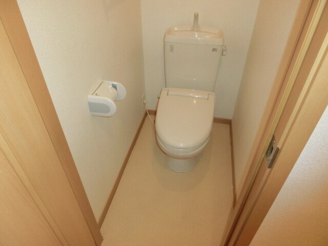 ウエスト ウッド アベニューの物件内観写真