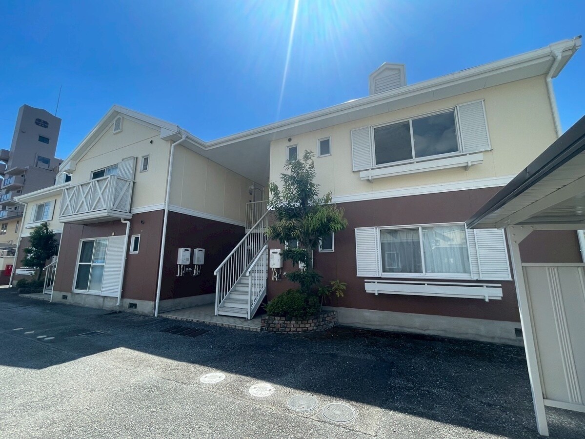 ウエストレイクの物件外観写真