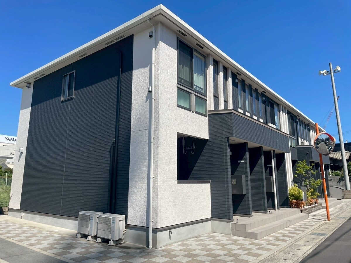 ベル・フランシーズの物件外観写真