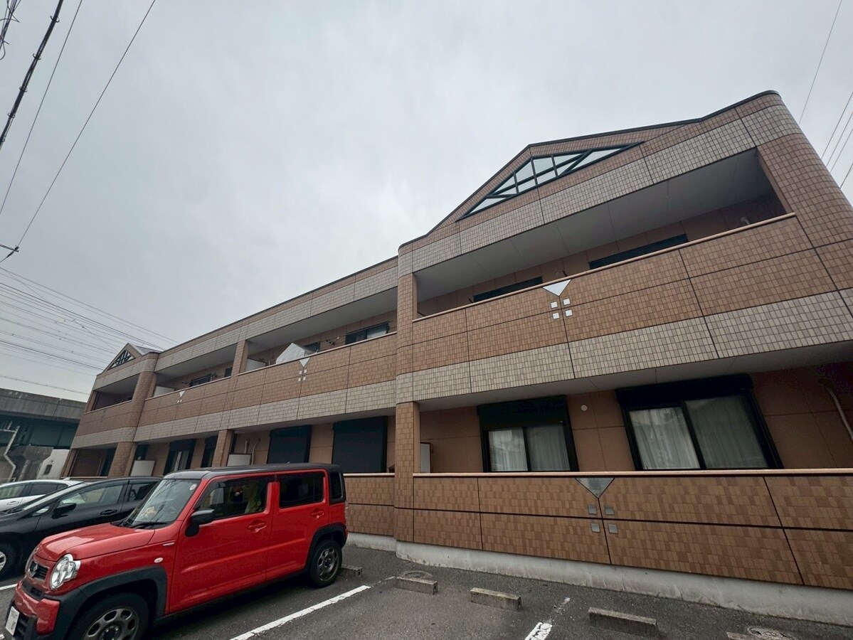 パンプルムースの物件外観写真