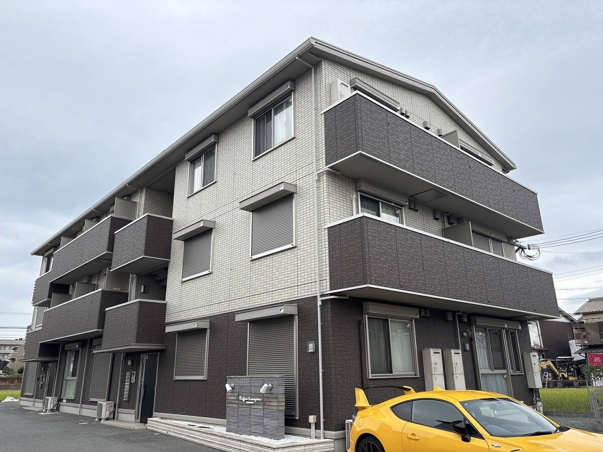 ラフィーネ亀山の物件外観写真