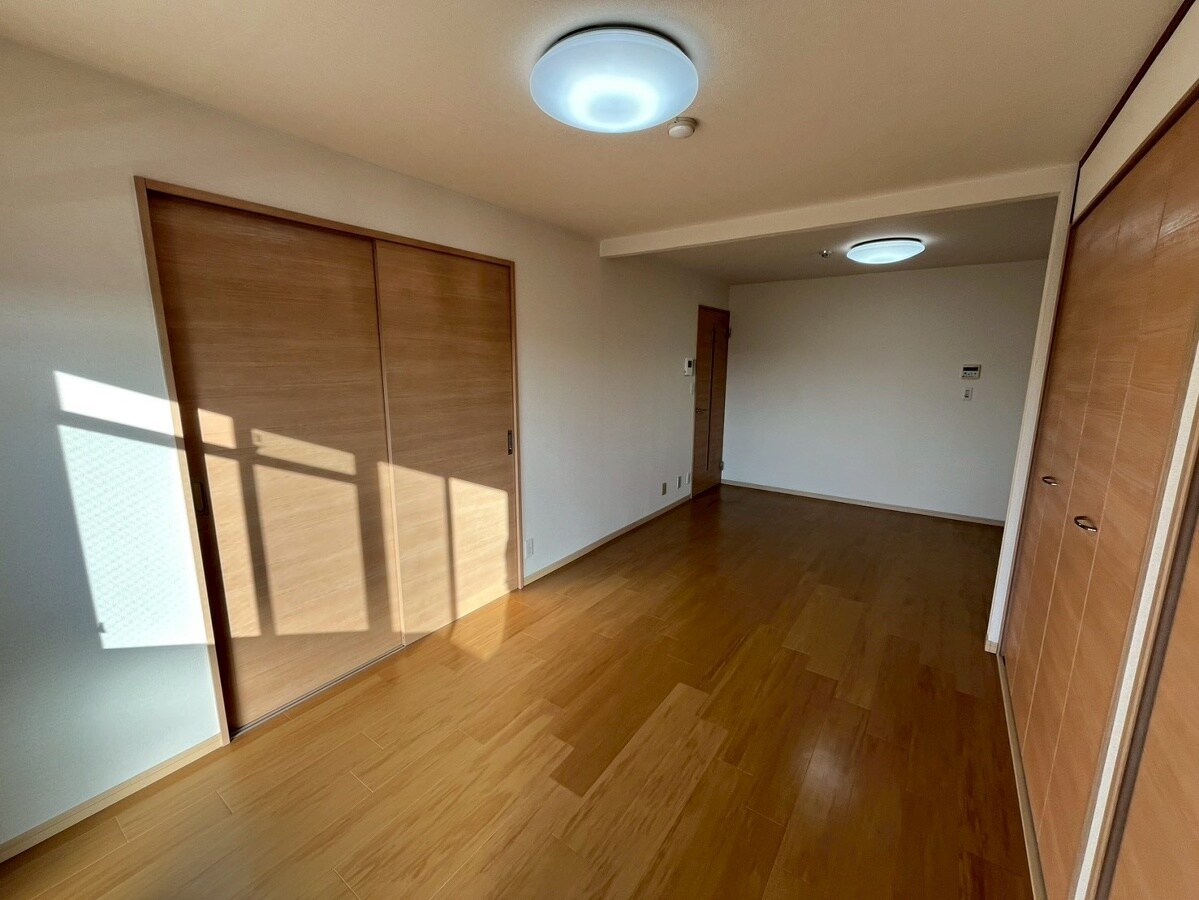 レジデンス英賀保の物件内観写真