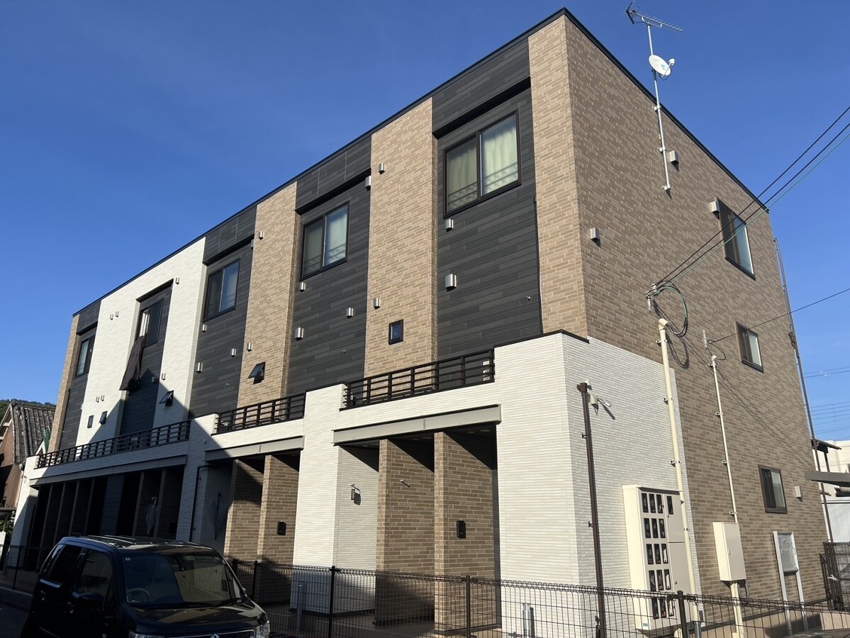 メゾングレーヌ龍野町の物件外観写真