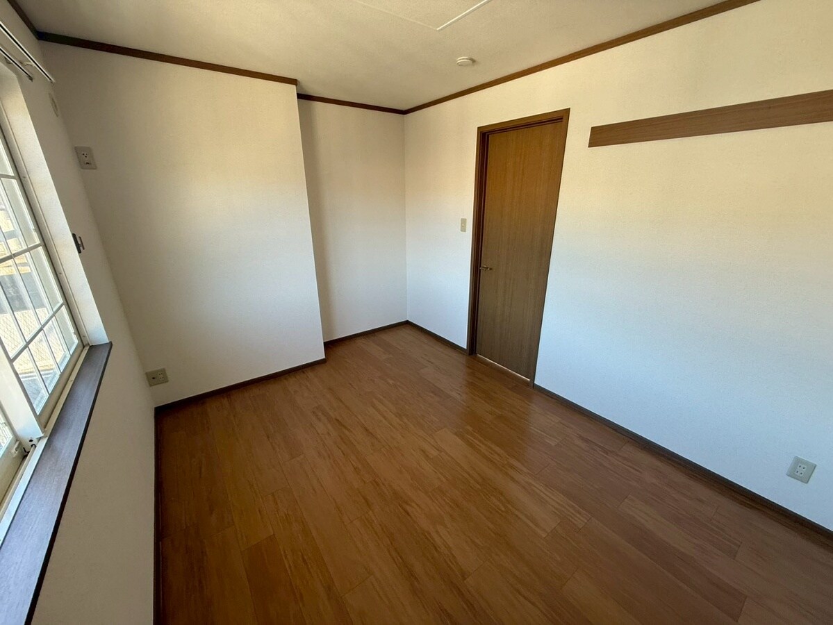 ブルーマウンテンⅢの物件内観写真