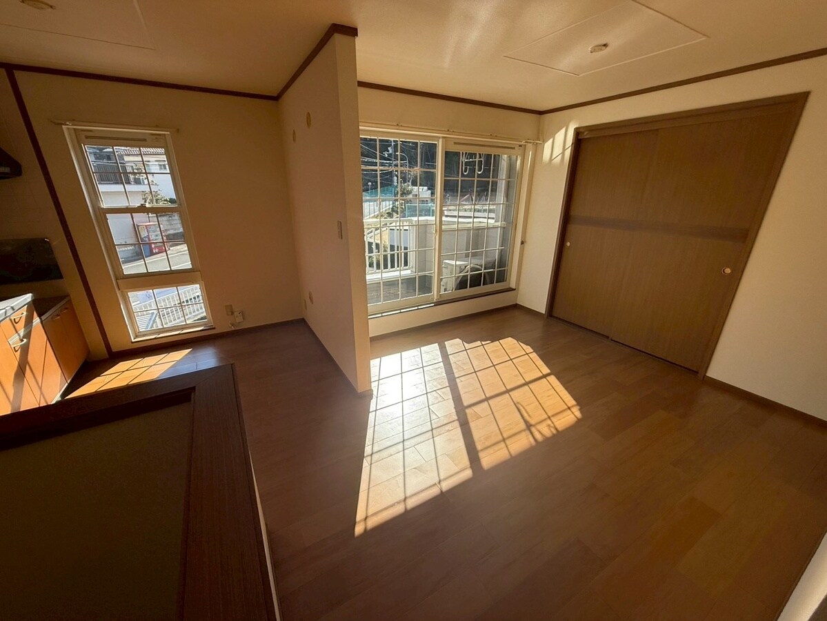 ブルーマウンテンⅢの物件内観写真