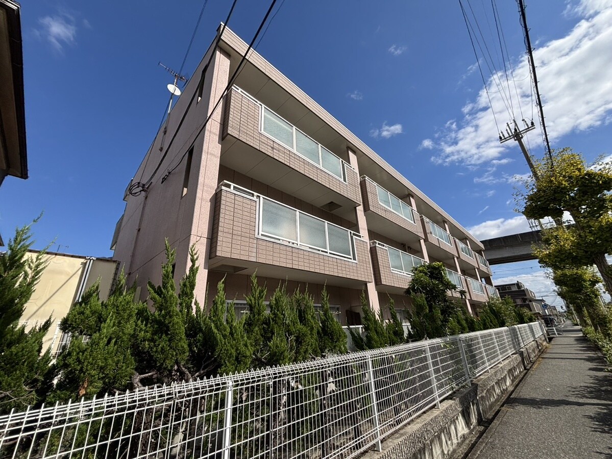 クラトンeyの物件外観写真