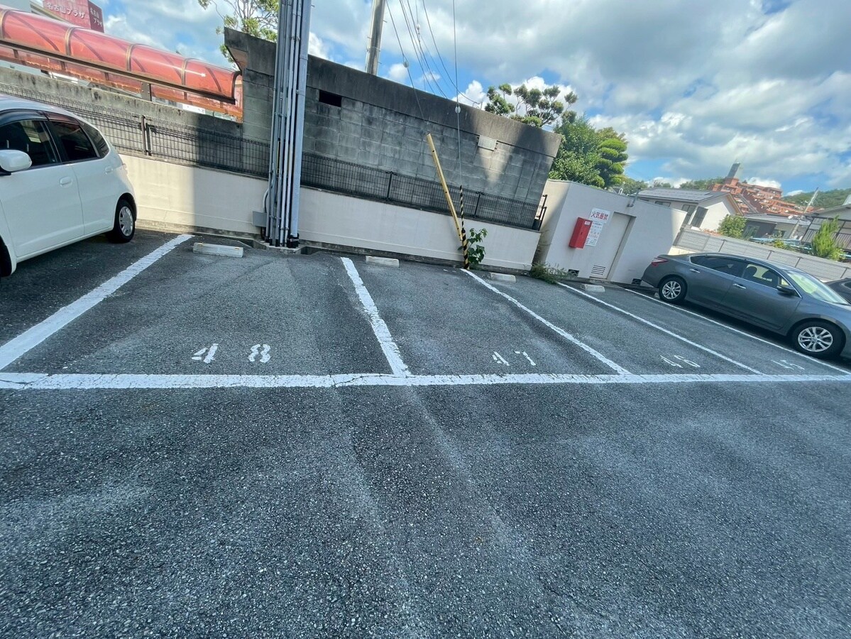 キャッスルコート東辻井の物件外観写真