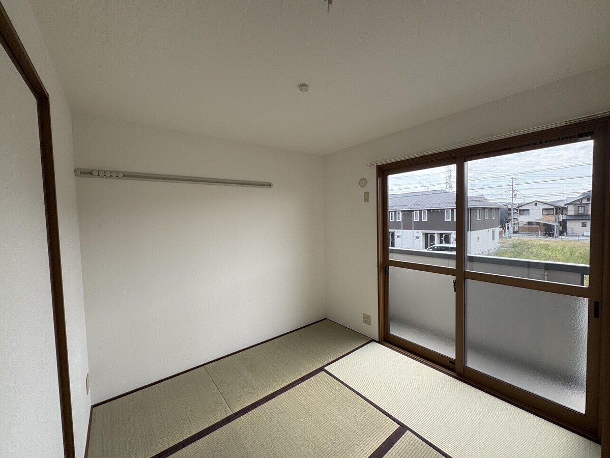 ハッピーロード佐土の物件内観写真