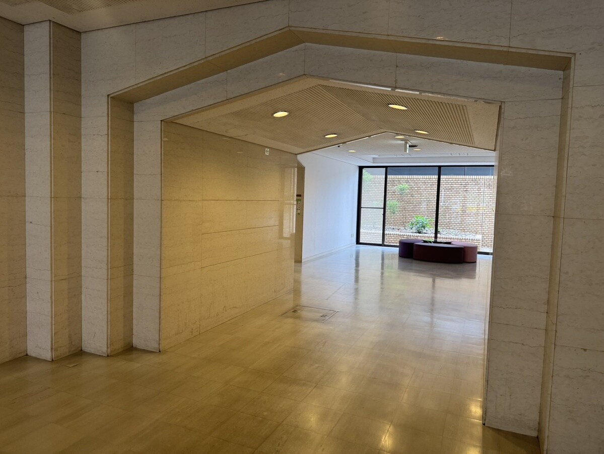 クリーンピア南大路時計台の物件外観写真