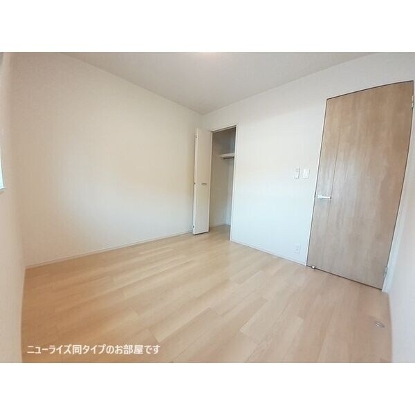 シャイニースカイの物件内観写真