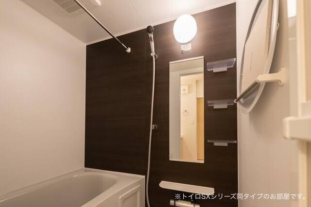 ベル フィオーレ Bの物件内観写真