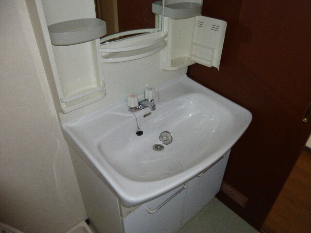 上野マンションの物件内観写真