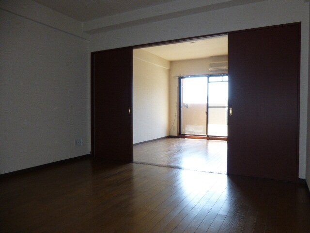 上野マンションの物件内観写真