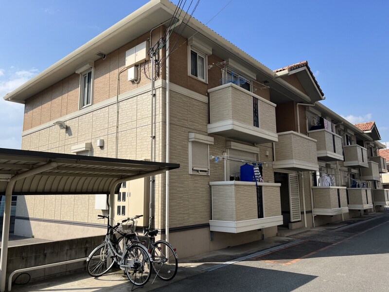 グランモア航A棟の物件外観写真