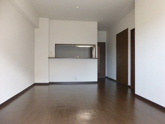 キャッスルコート東辻井の物件内観写真