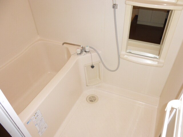 キャッスルコート東辻井の物件内観写真