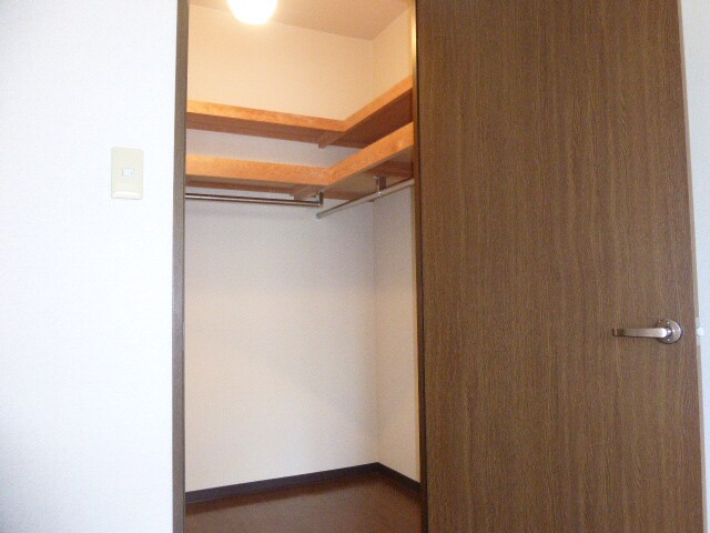 キャッスルコート東辻井の物件内観写真