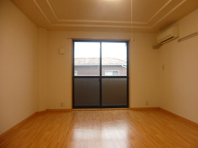 小野ロイヤルハイツの物件内観写真