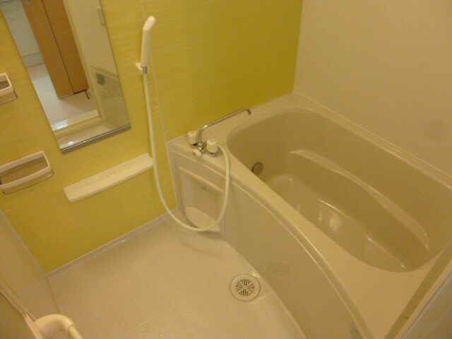 グランペール古賀ⅢBの物件内観写真