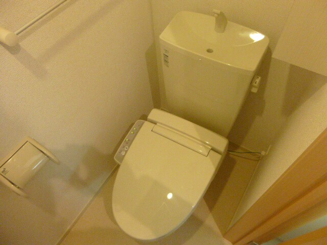 グランペール古賀ⅢBの物件内観写真