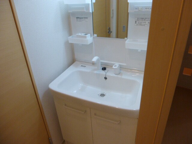 グランペール古賀ⅢBの物件内観写真