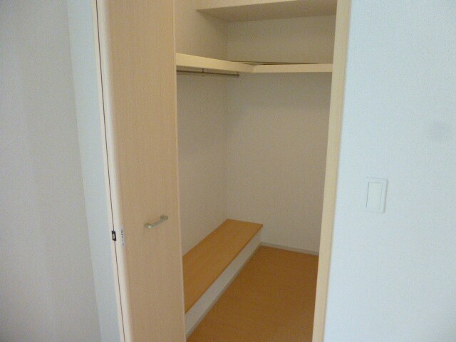 グランペール古賀ⅢBの物件内観写真