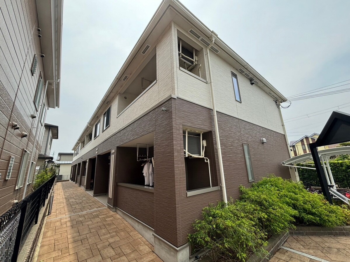 アイリスガーデンの物件外観写真