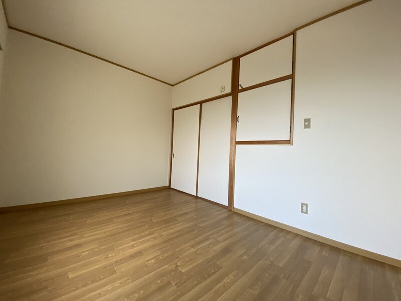 中島ヤングハイツの物件内観写真