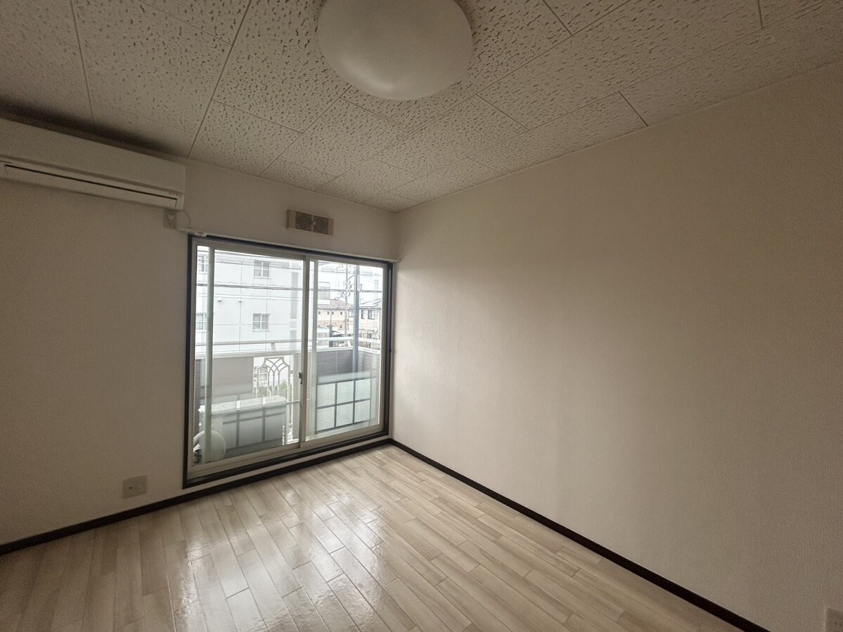 サンライフ・アイ E棟の物件内観写真