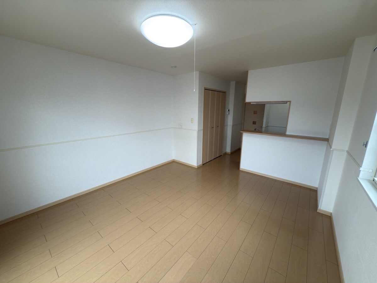 リジュール南条の物件内観写真