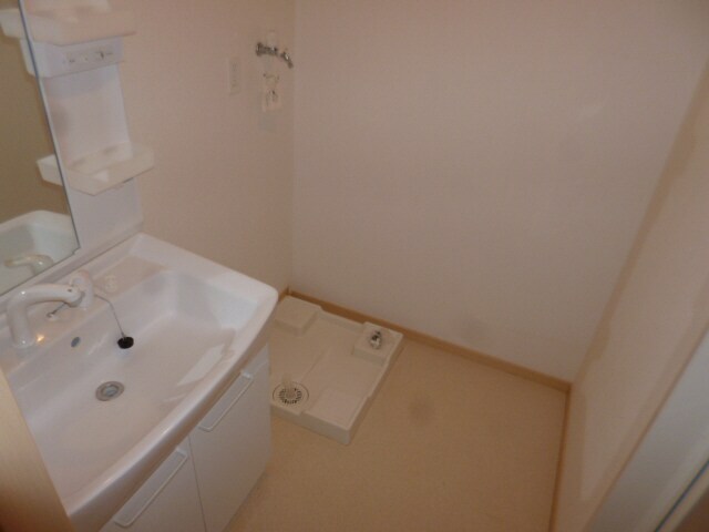 ネオロイヤルBの物件内観写真