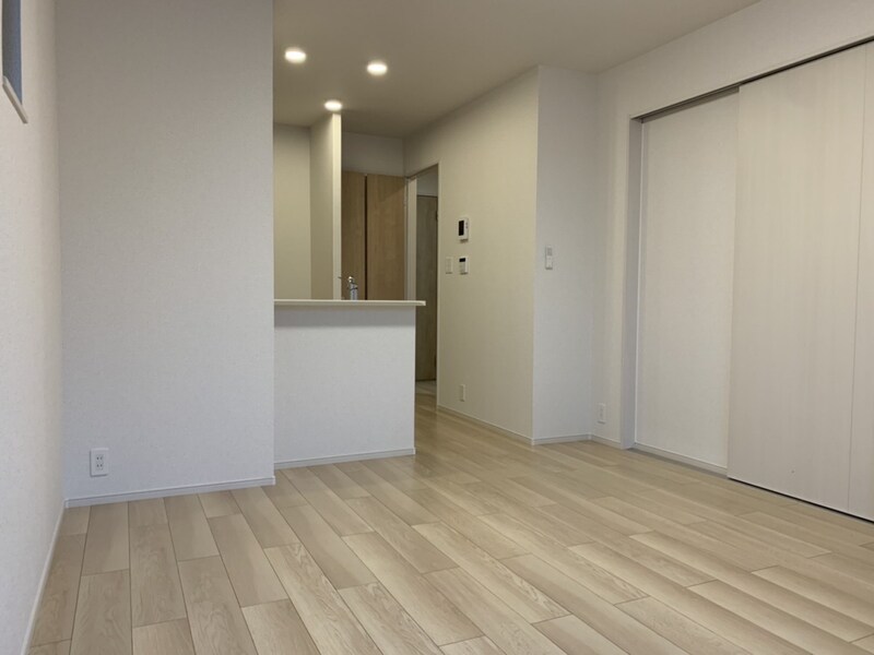 ヴィラドゥグレーヌ梅ケ谷 E棟の物件内観写真