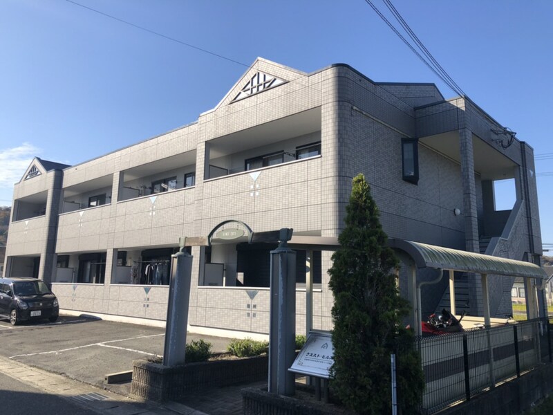 ウエストヒルズの物件外観写真