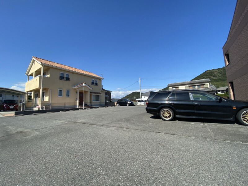 ルーエン・ハイムの物件外観写真