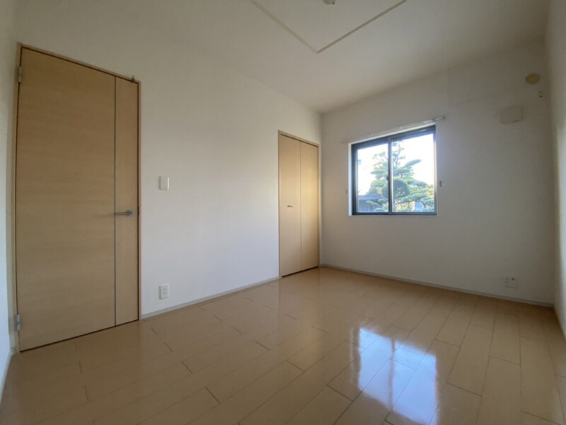 ホワイトローズの物件内観写真