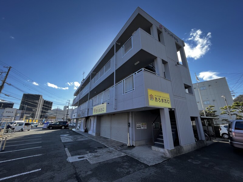 マリッチ今宿の物件外観写真