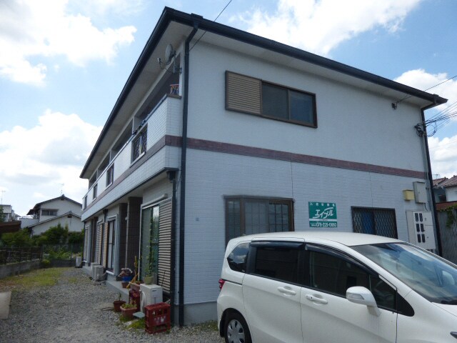 アベニュー安室の物件外観写真